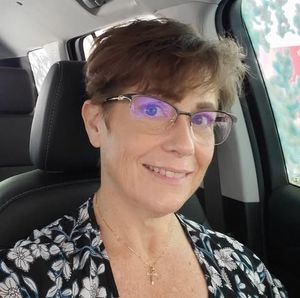 Meet your Posher, Angela